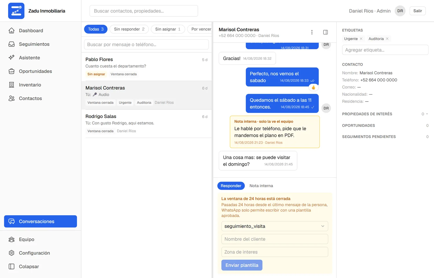 Bandeja de conversaciones de WhatsApp en ZaduCRM: lista de chats con etiquetas y asesor responsable, el hilo del cliente con una nota interna, y el aviso de que la ventana de 24 horas está cerrada